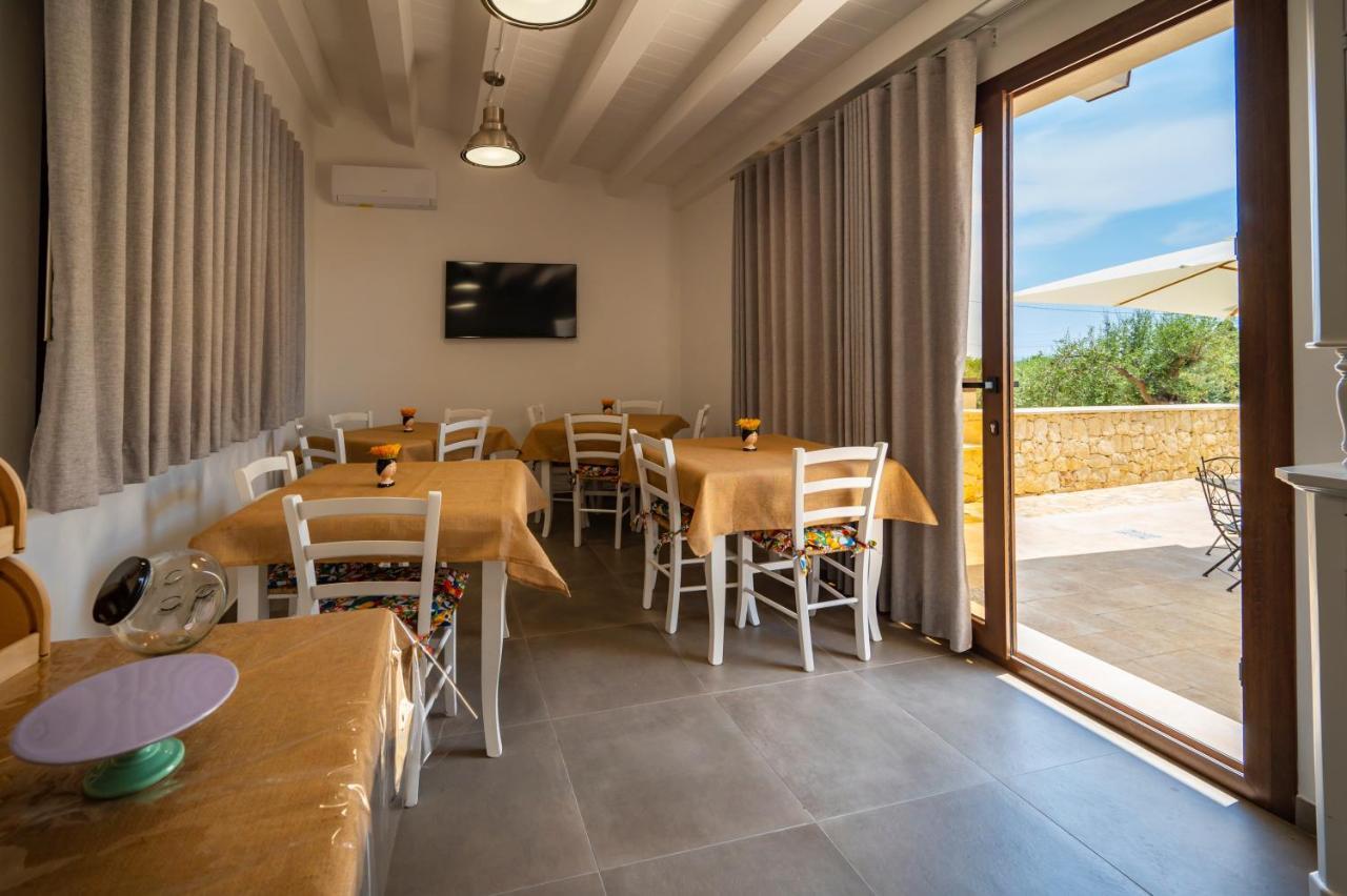 Villa Carmiano Luxury Bedrooms In Avola In The Province Of Syracuse With Spa And Swimming Pool And Wonderful Seaview Экстерьер фото