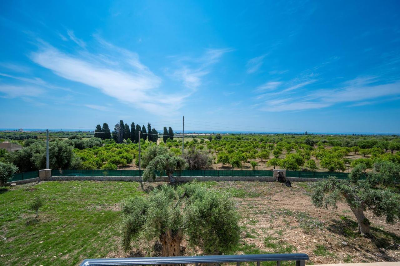 Villa Carmiano Luxury Bedrooms In Avola In The Province Of Syracuse With Spa And Swimming Pool And Wonderful Seaview Экстерьер фото