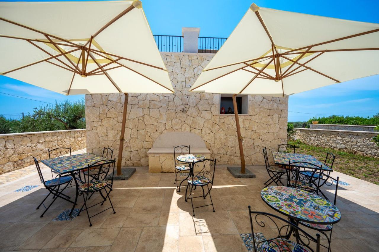 Villa Carmiano Luxury Bedrooms In Avola In The Province Of Syracuse With Spa And Swimming Pool And Wonderful Seaview Экстерьер фото