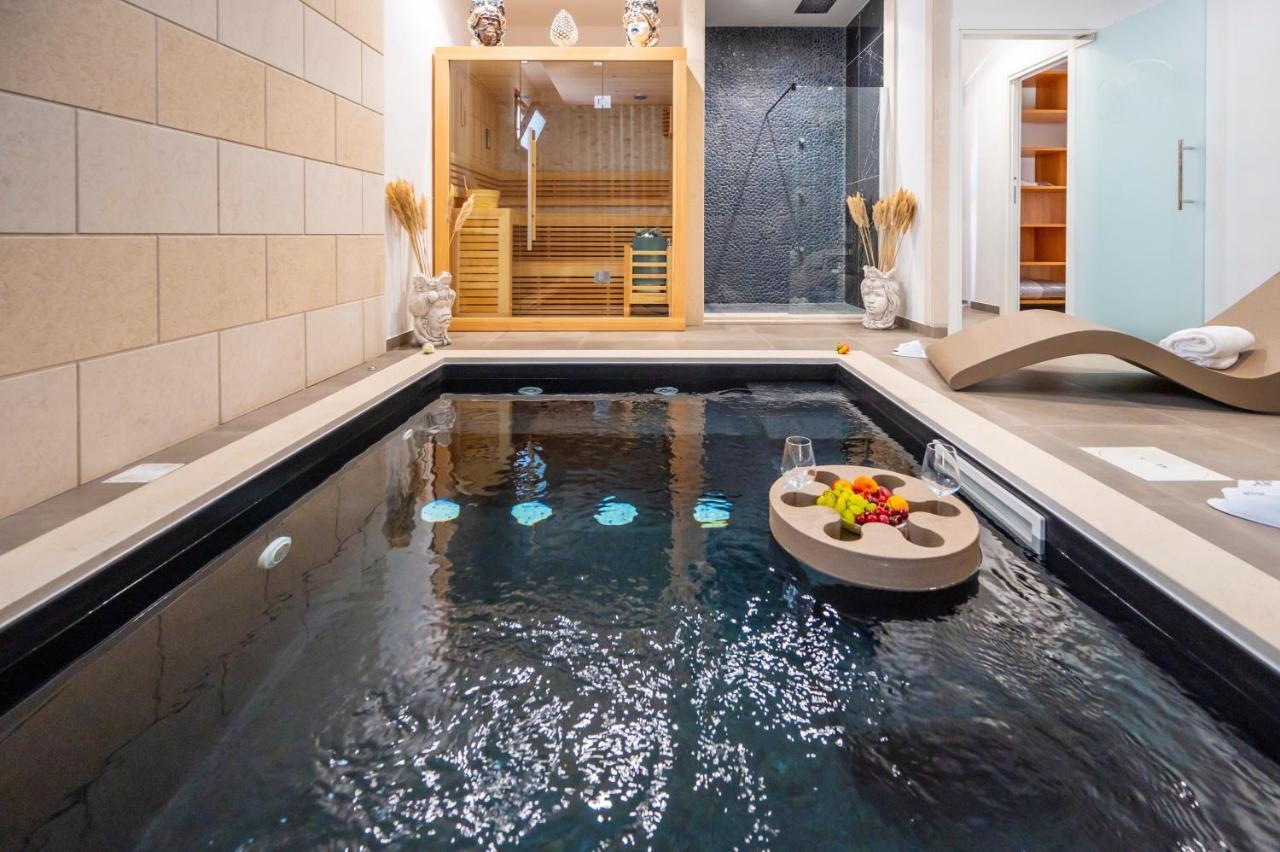 Villa Carmiano Luxury Bedrooms In Avola In The Province Of Syracuse With Spa And Swimming Pool And Wonderful Seaview Экстерьер фото