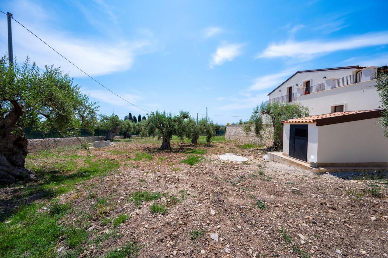 Villa Carmiano Luxury Bedrooms In Avola In The Province Of Syracuse With Spa And Swimming Pool And Wonderful Seaview Экстерьер фото