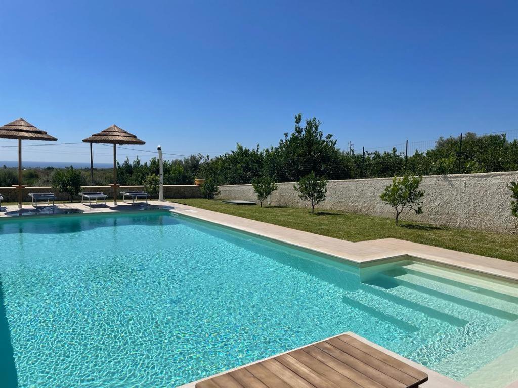Villa Carmiano Luxury Bedrooms In Avola In The Province Of Syracuse With Spa And Swimming Pool And Wonderful Seaview Экстерьер фото